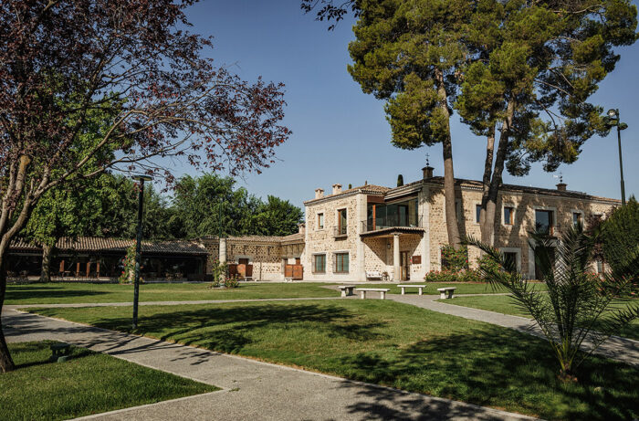 Palacete-y-Agalen Vista panorámica del Palacete de Fina del Cigarral del Ángel desde el jardín de Agalén